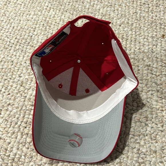 Phillies Hat Youth - Picture 2 of 2